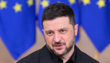 En Ukraine, un scandale de corruption éclaboussant un proche de Zelensky sème la pagaille