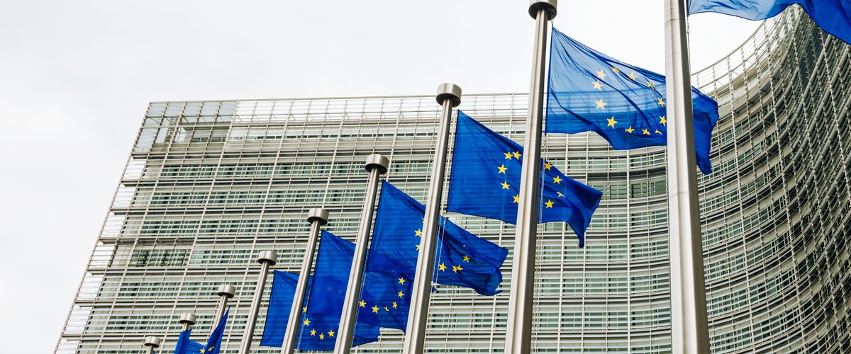 Ingérences russes, IA, algorithmes : l’Europe déploie son bouclier démocratique