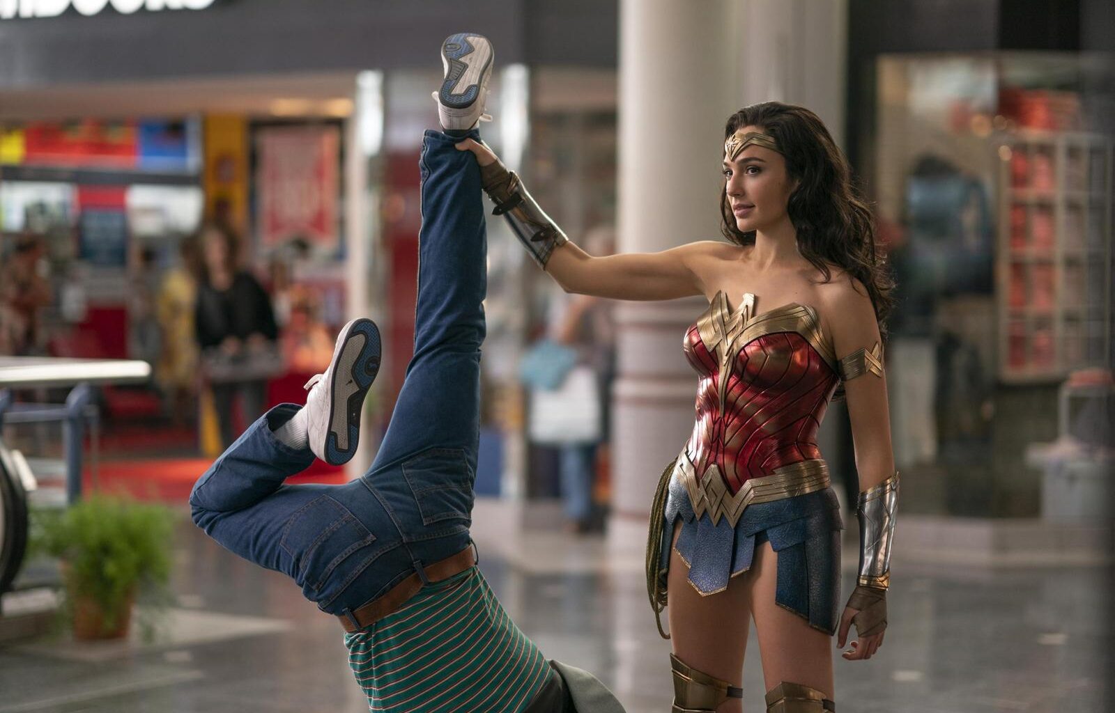 “Wonder Woman 1984”, le retour perdant de la super-héroïne féministe