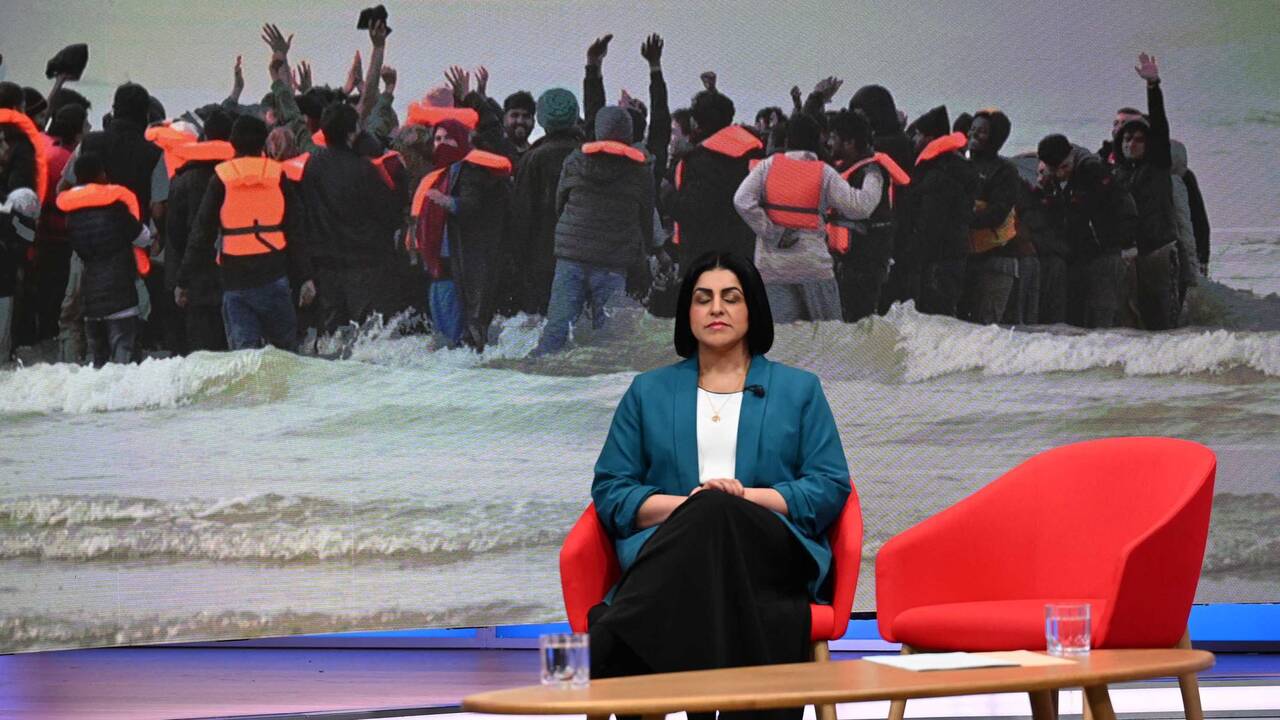 Moins de protection pour les demandeurs d’asile: en Grande-Bretagne, le gouvernement travailliste défend sa réforme contre l’immigration irrégulière