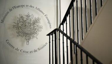 "On veut adresser un message à la Russie", déclare le porte-parole du Quai d'Orsay