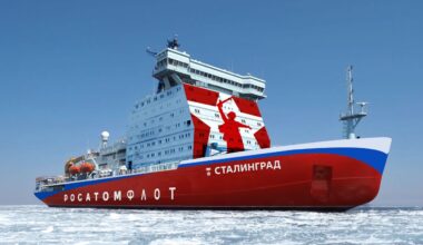 Russie : pose de la quille du Stalingrad, septième et dernier brise-glace nucléaire du projet 22220