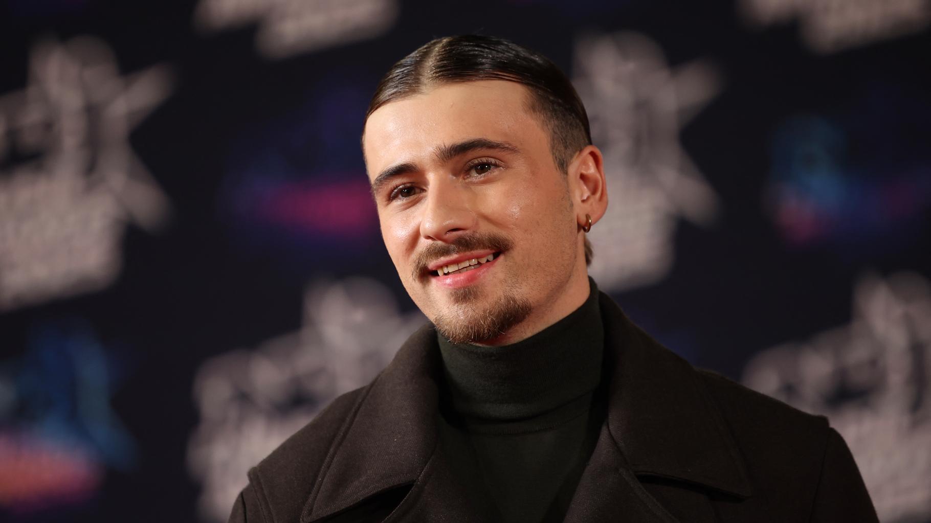 La famille de la retraitée piégée par un faux Pierre Garnier en appelle au (vrai) chanteur