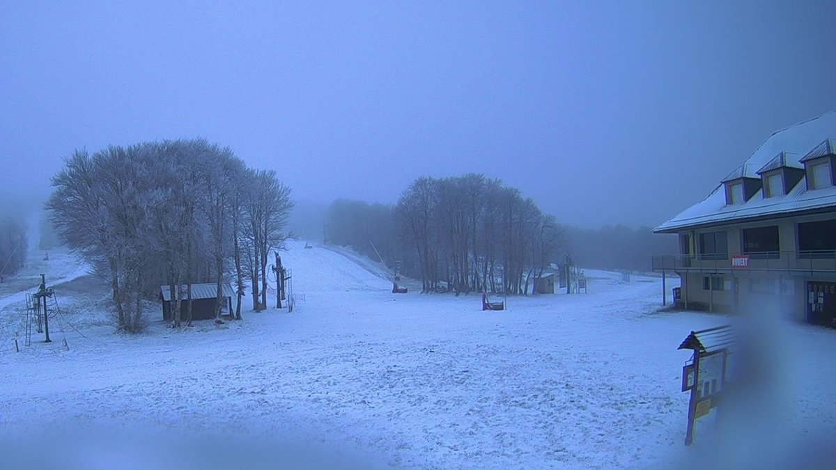 IMAGES Neige et verglas en Aveyron : la vigilance jaune maintenue, premiers flocons… Découvrez le magnifique paysage