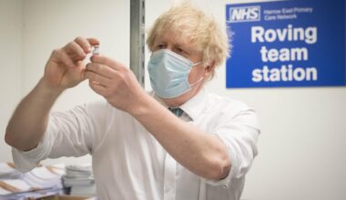 en Angleterre, 23 000 décès auraient pu être évités avec un confinement plus précoce