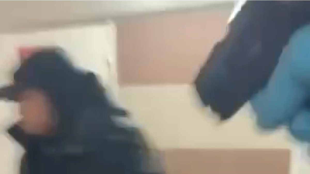 VIDEO La DZ Mafia revendique un passage à tabac et des menaces avec arme, sur fond de guerre pour le contrôle du narcotrafic à Sète