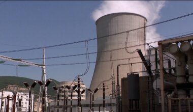 la France dépend toujours de la Russie ?