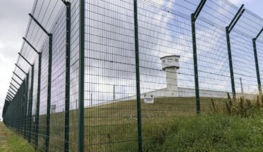 Un des prisonniers les plus dangereux de France obtient une autorisation de sortie… pour chercher du travail