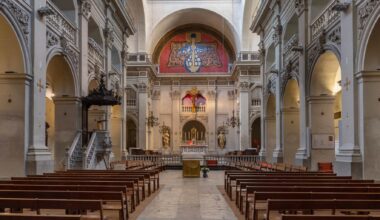 Face au froid, cette église de Lyon est devenue un refuge vital pour des dizaines de migrants
