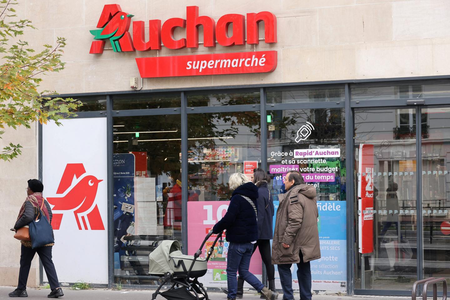 Auchan veut basculer tous ses supermarchés sous bannière Intermarché et Netto