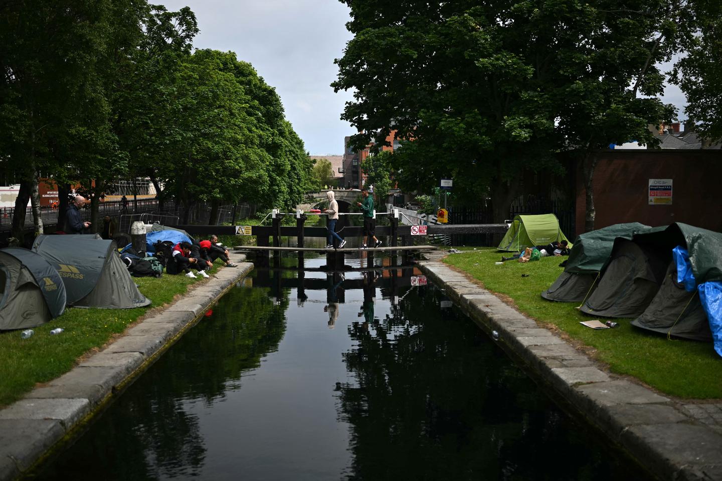 Face à la hausse record des demandes et aux tensions sur l’immigration, l’Irlande durcit sa politique d’asile