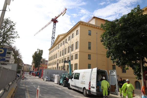 Le parvis du futur hôtel des polices, toujours en travaux, jeudi 6 novembre 2025.