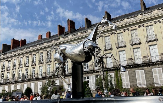 Zeus, la Bretagne et le vent du large : Aurélien Meyer réinvente le trophée des Victoires 2025