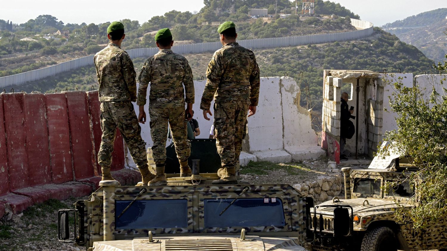 pourquoi le désarmement du Hezbollah, promis avant la fin de l'année, se révèle plus incertain que prévu