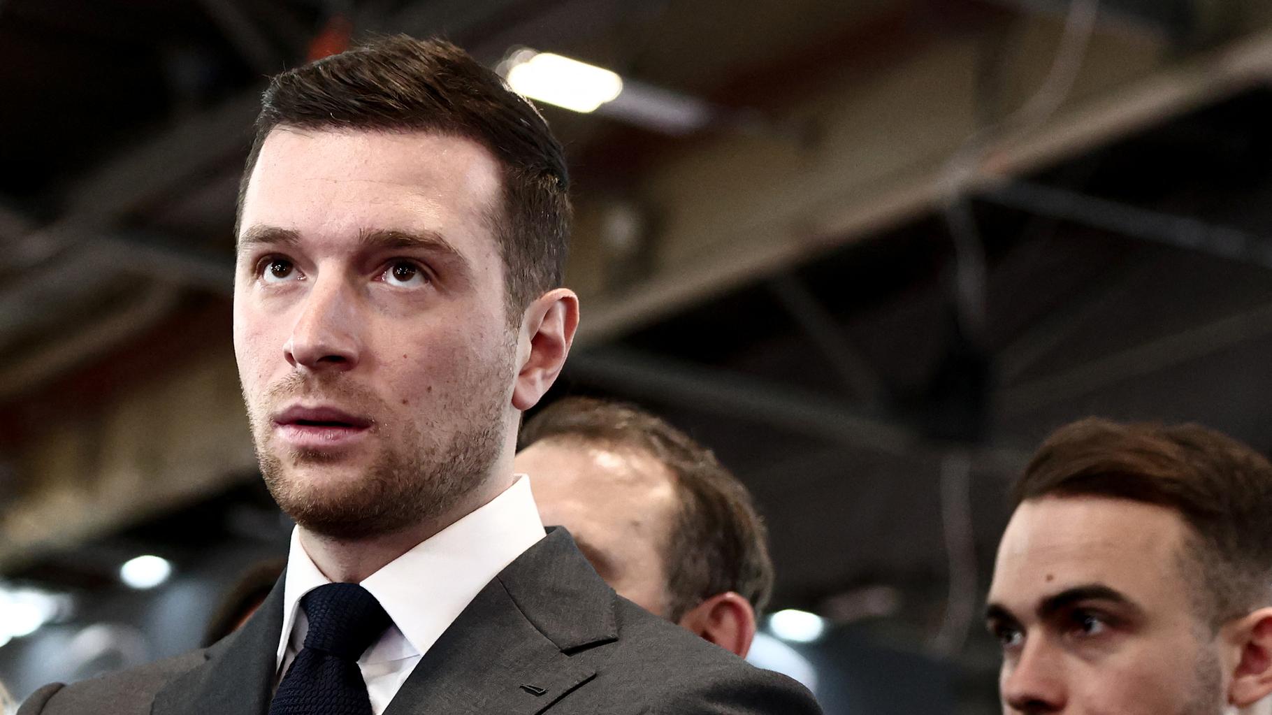 Comment le RN se convertit (dans la douleur) à la candidature de Jordan Bardella pour 2027