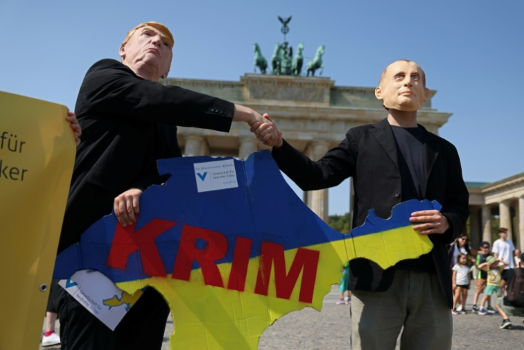 Protesters have already pushed back on the idea of recognising Russia's annexation of Crimea ( GETTY IMAGES NORTH AMERICA / SEAN GALLUP )