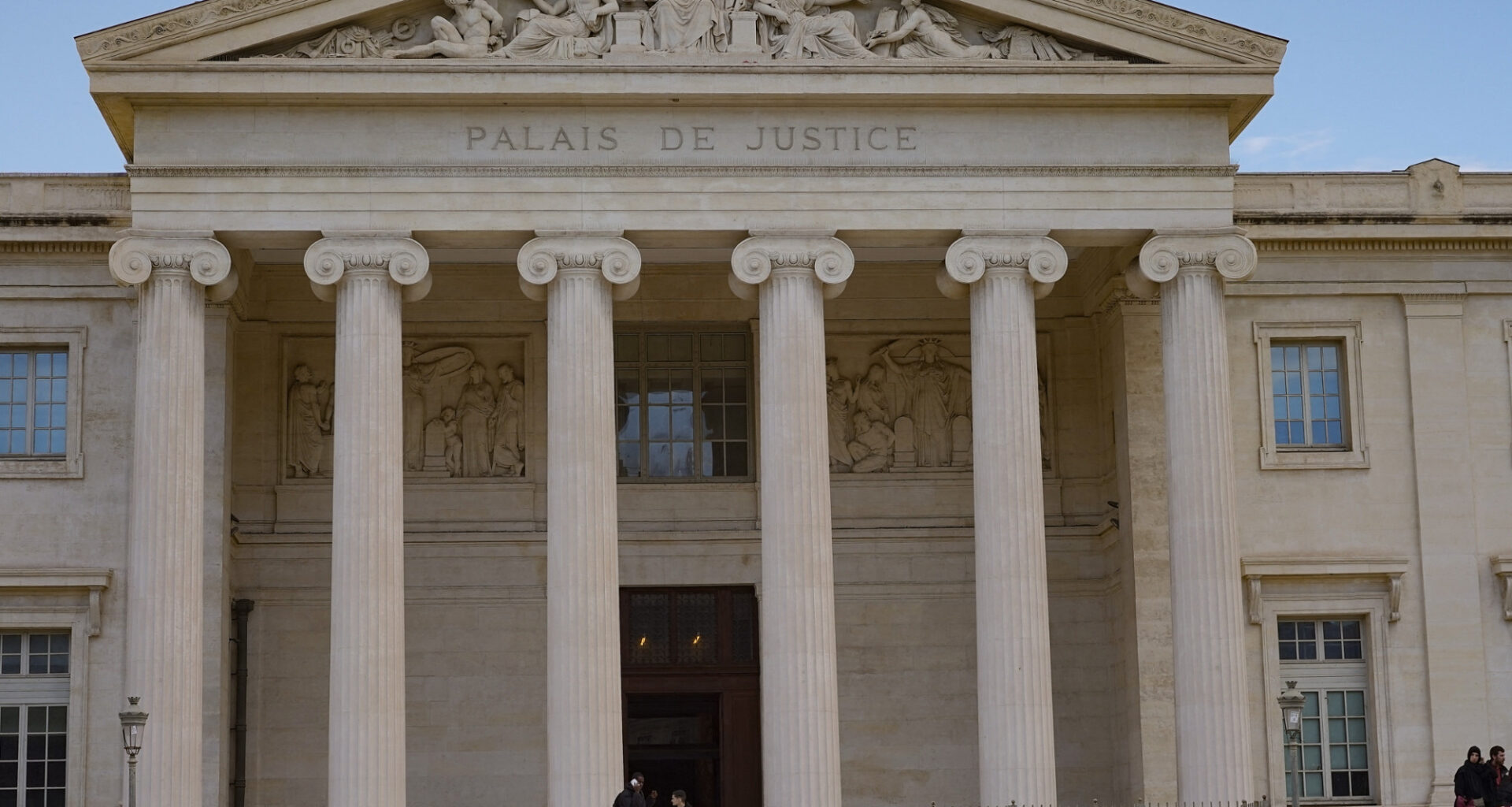 sur RTL, l'avocat de la famille Kessaci réagit à la piste du crime d'avertissement après l'assassinat de Mehdi à Marseille