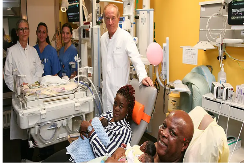 25 personnes mobilisées lors d'un accouchement exceptionnel de quintuplés en Allemagne