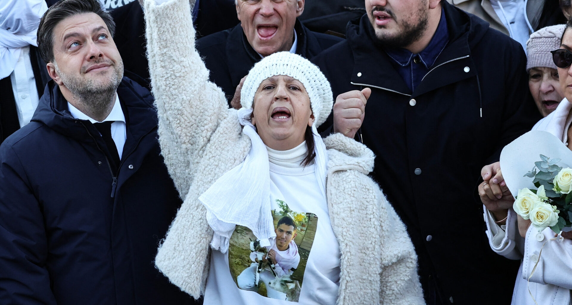 contre le narcotrafic, émotion et colère à Marseille en hommage à Mehdi Kessaci