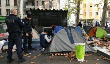 le préfet de police ne veut plus de campements boulevard Richard-Lenoir, les occupants doivent partir