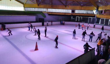 près de Rouen, des usagers de la patinoire inquiets de sa longue fermeture