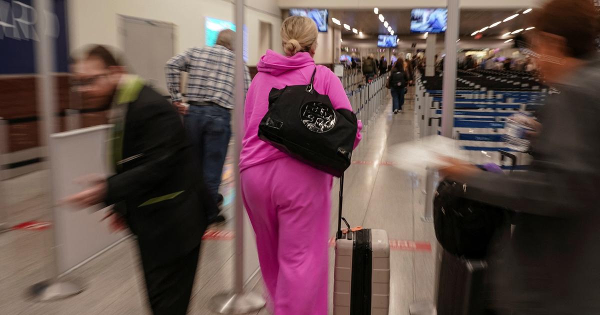 le secrétaire américain aux Transports déclare la guerre aux... chaussons et pyjamas dans les aéroports