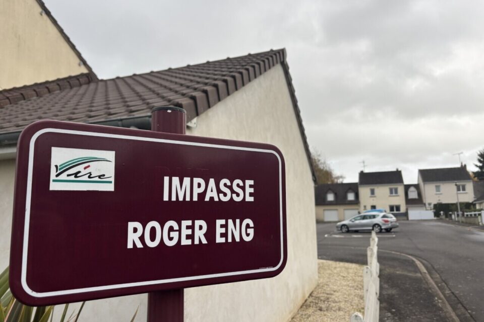 Une rue porte son nom.