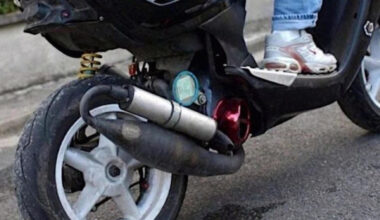 Près de Toulouse, le chauffard en scooter prend tous les risques et percute volontairement les policiers