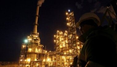 USA: bond des stocks hebdomadaires de pétrole, au plus haut depuis juin