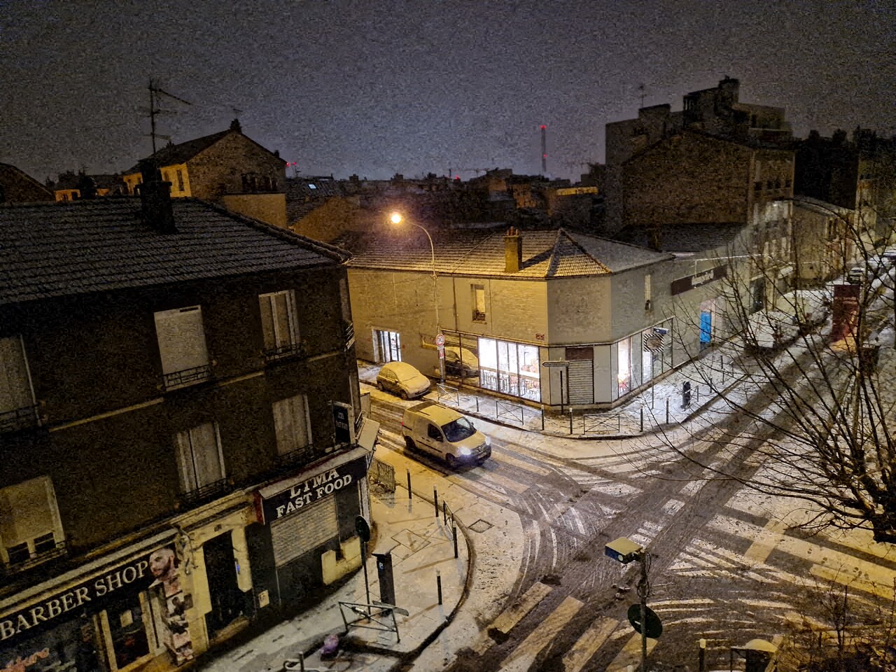 Neige, fermeture des Galeries Lafayette, policier blessé... Les infos du week-end en Île-de-France