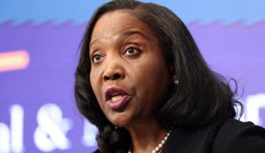 La Cour suprême des États-Unis examinera le 21 janvier la demande de Donald Trump de révoquer Lisa Cook de la Fed