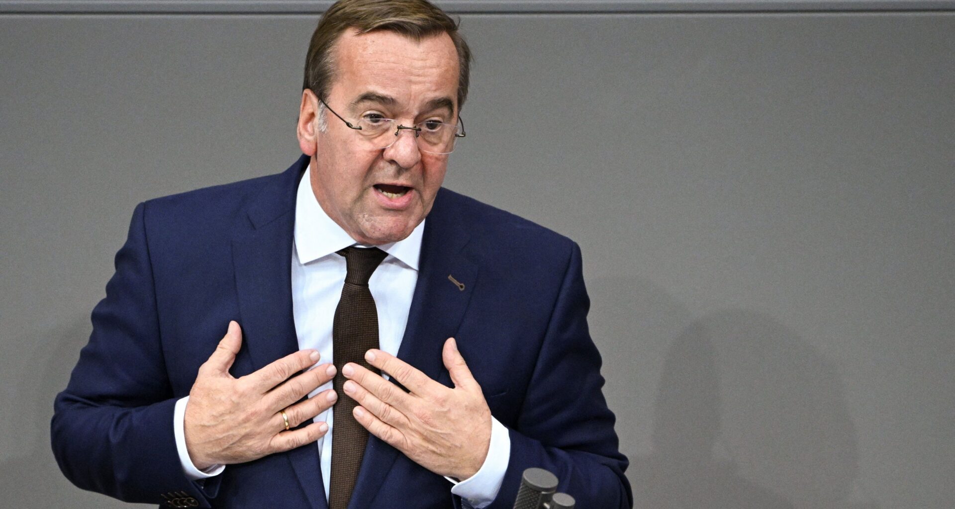 France, Allemagne et Espagne reprennent les discussions sur le projet d'avion de combat, selon des sources