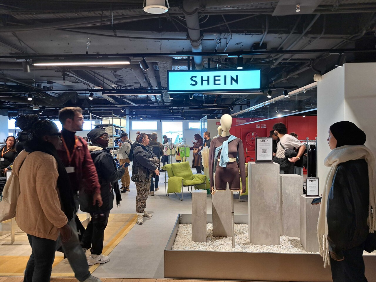 grosse déception des clients après l'ouverture de Shein au BHV à Paris