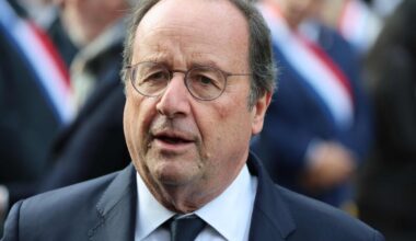 La fragilité politique et budgétaire de la France fait peser une « insécurité » sur l’Europe, selon François Hollande