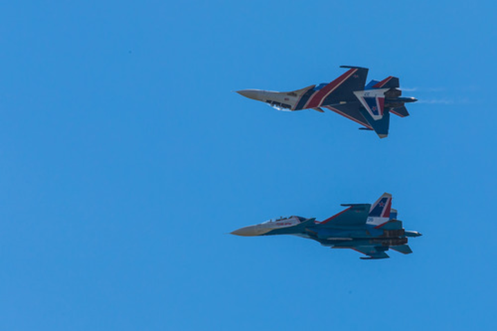 (Multimédia) Russie : deux pilotes tués dans le crash d'un avion de chasse en Carélie - Xinhua