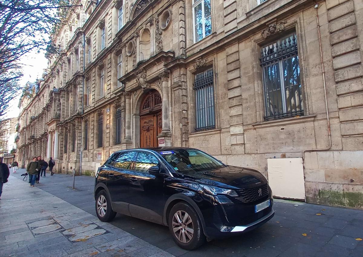La police est sur place ce mardi 25 novembre matin.