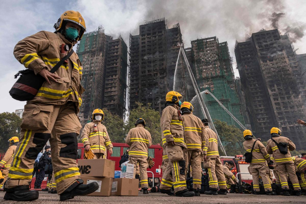 EN IMAGES. Incendie catastrophe à Hong Kong : « Quelqu’un a-t-il été sauvé ? », les photos dans l’enfer du brasier - Sud Ouest