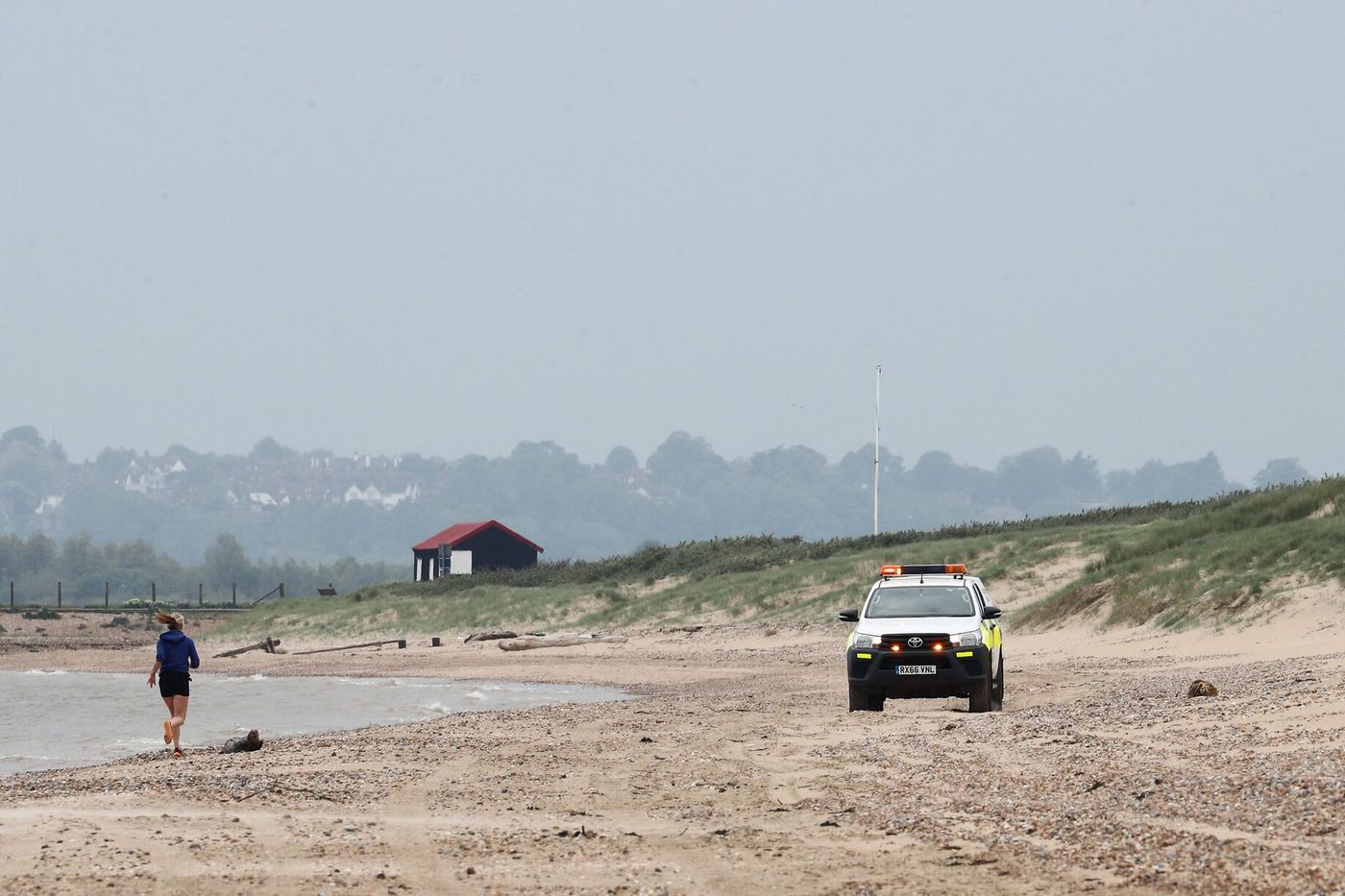 une pollution plastique causé par un incident dans une station d’épuration