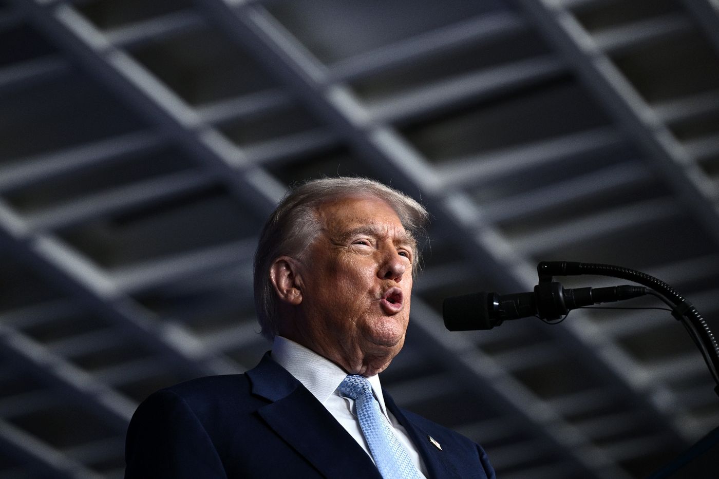 Trump évoque la peine capitale pour des démocrates appelant l’armée à désobéir