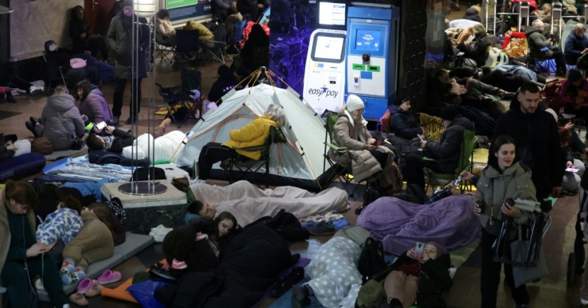 Nouvelle nuit d'attaques aériennes massives en Ukraine et en Russie : Actualités