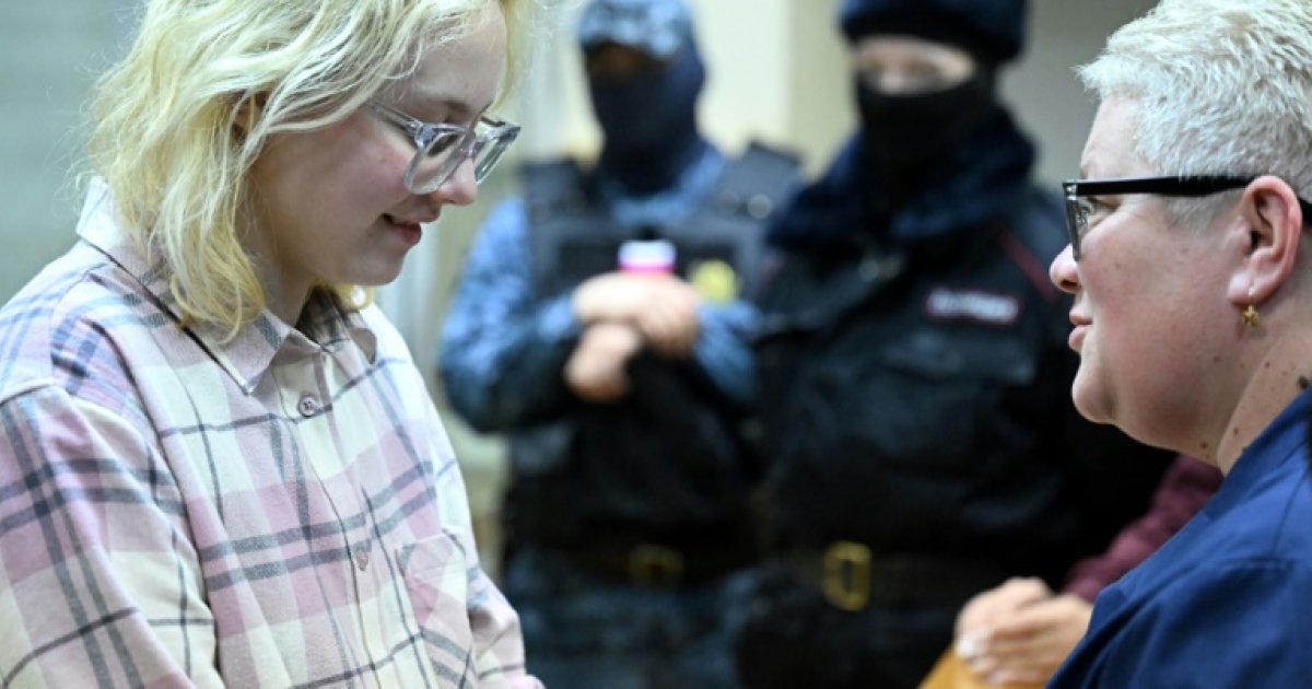 Russie: une artiste de rue de 18 ans condamnée pour la troisième fois à de la prison : Actualités