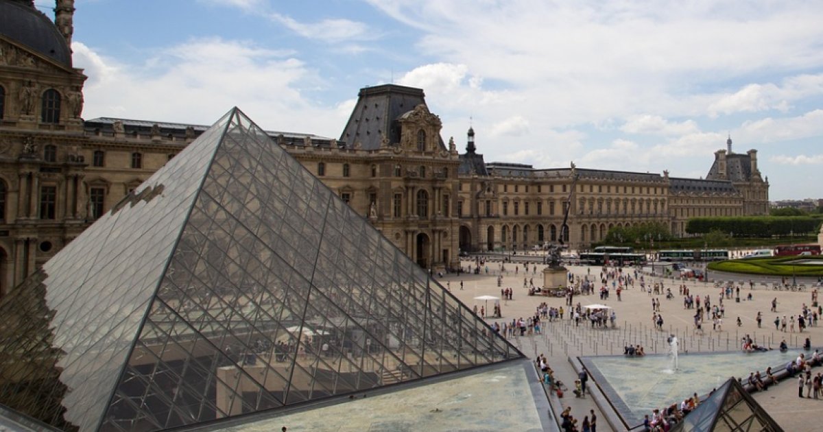 Casse au Louvre : des failles potentielles sur la sécurité de la salle Apollon révélées… en 2007 : Actualités