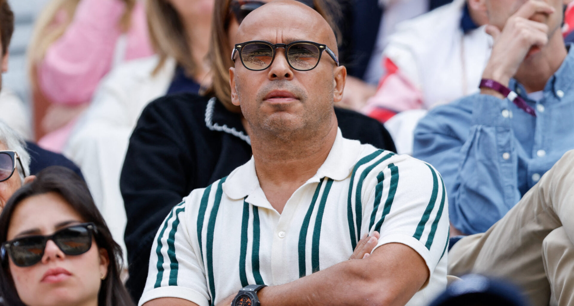 "Il ne peut plus marcher, plus parler", Éric Judor, les nouvelles ne sont pas bonnes mais le comédien reste combattif