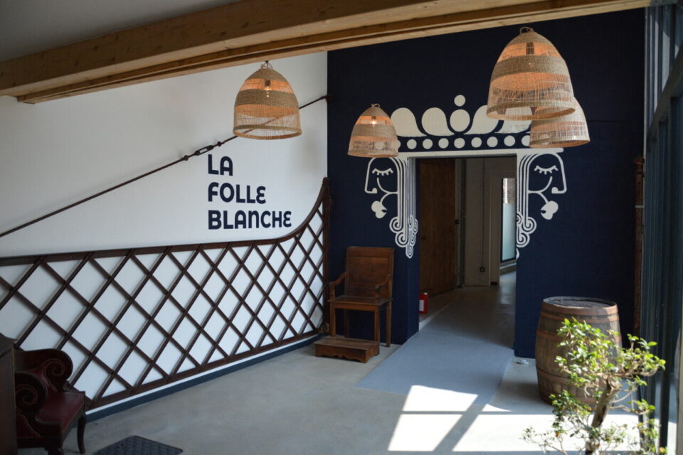 L'entrée du bar à vins.