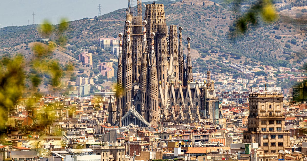 Eglise principale d’Ulm, cathédrales de Cologne et Rouen... Derrière la Sagrada Familia, quelles sont les plus hautes églises au monde ?