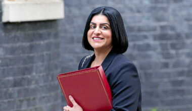 Le Royaume-Uni s’inspire du modèle danois pour durcir sa politique migratoire