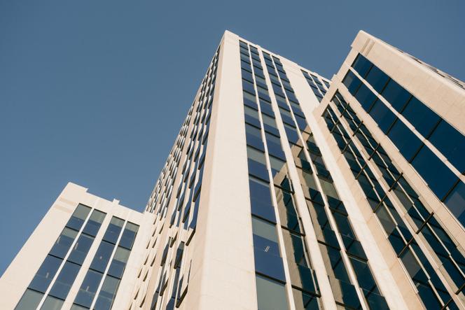 La tour Baudouin, siège de la société financière Euroclear, dans le centre-ville de Bruxelles, le 7 novembre 2025.