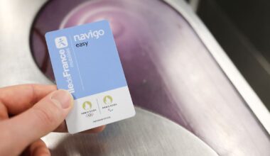 comme attendu, le pass navigo mensuel va augmenter de 2 euros en 2026 – Libération