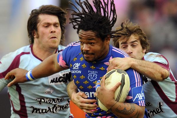 Mathieu Bastareaud, ici en 2009 avec le Stade français face à Bourgoin. Photo AFP 