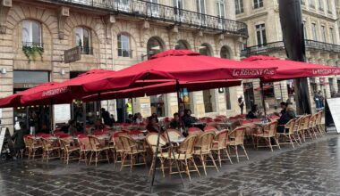 le patron d’une brasserie accusé de racisme par le personnel, une enquête ouverte après 17 plaintes déposées